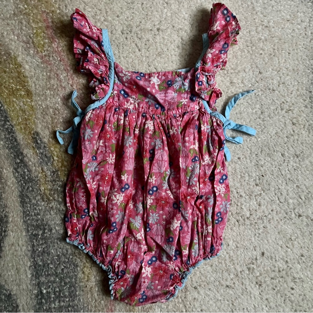 Pink Chicken Bubble Romper GUC 18-24m